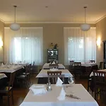 Belvedere Отель Тьене